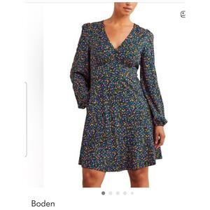 Boden Blue Ditsy Floral VNeck Jersey Tea Fit & Flare Dress - 6 R cottagecore EUC